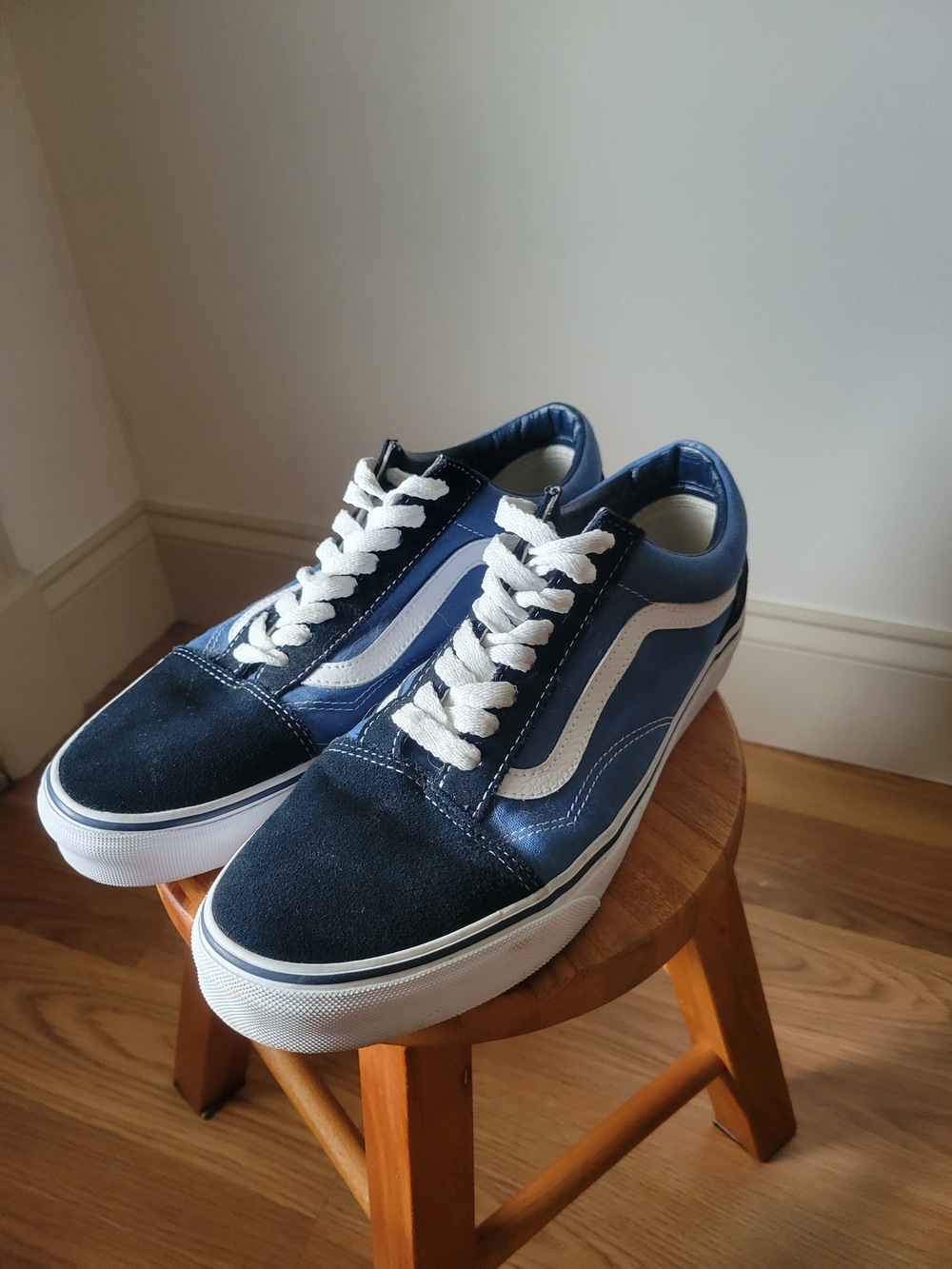 Vans Old Skool Low Top Skate Shoes Navy Blue White Size 10